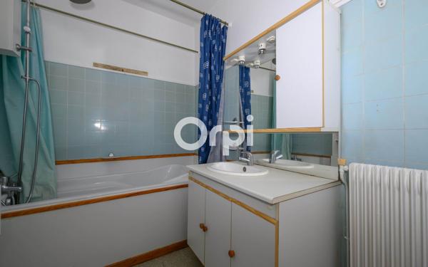 Immeuble à vendre    8 pièces • 280 m2 Berlaimont