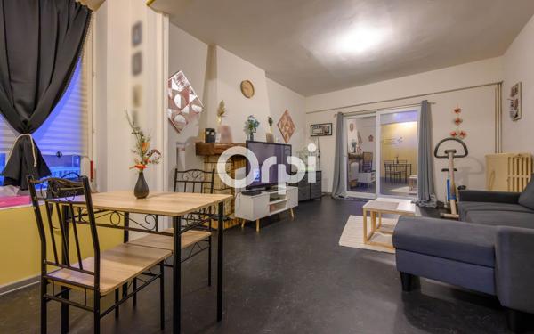 Immeuble à vendre    8 pièces • 280 m2 Berlaimont