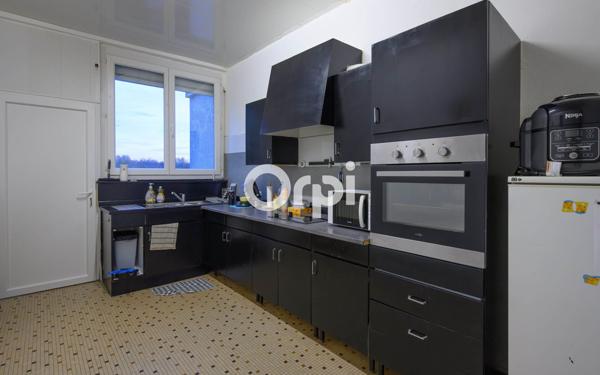 Immeuble à vendre    8 pièces • 280 m2 Berlaimont