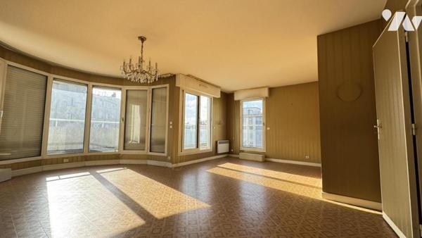 92100 BOULOGNE -APPARTEMENT DERNIER ETAGE - BALCON/TERRASSE- DOUBLE BOX - A RENOVER