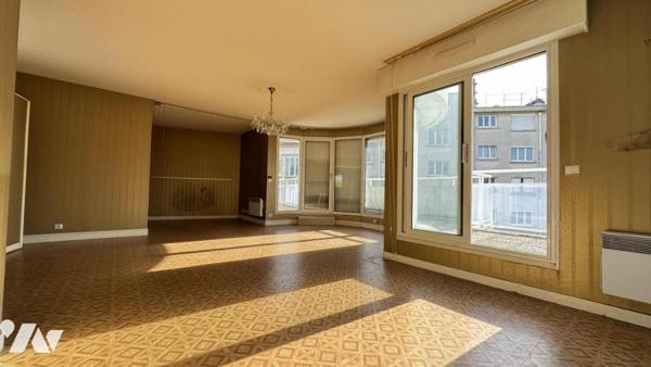 92100 BOULOGNE -APPARTEMENT DERNIER ETAGE - BALCON/TERRASSE- DOUBLE BOX - A RENOVER