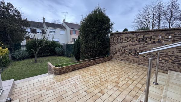 MAISON T5 + GARAGE EN SOUS SOL COMPLET - SECTEUR REIMS HAUBE