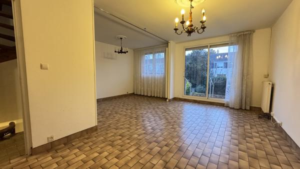 MAISON T5 + GARAGE EN SOUS SOL COMPLET - SECTEUR REIMS HAUBE