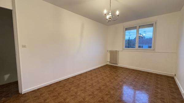 MAISON T5 + GARAGE EN SOUS SOL COMPLET - SECTEUR REIMS HAUBE