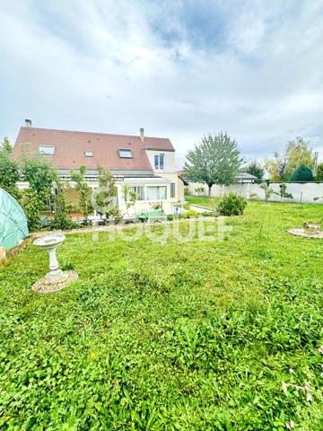 BOUAFLE - Maison familiale de 8 pièces - 196m2