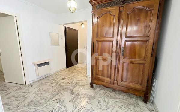 Appartement à vendre    3 pièces • 76,57 m2 Antibes