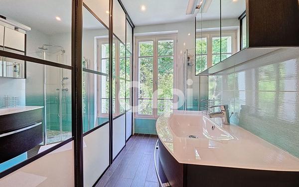 Maison à vendre    8 pièces • 183 m2 Saint-Fargeau-Ponthierry