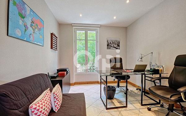 Maison à vendre    8 pièces • 183 m2 Saint-Fargeau-Ponthierry