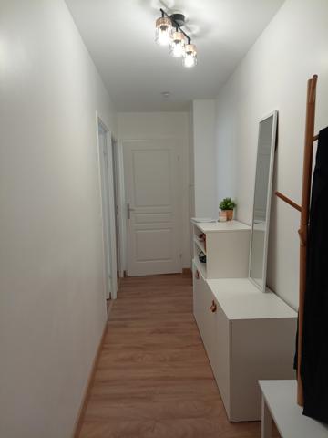 REIMS - Secteur Henry VASNIER appartement T2 meublé avec sta