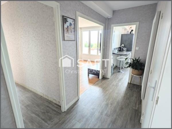 Appartement F3 très lumineux, cave, garage et jardin.