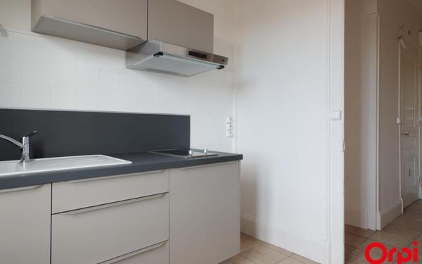Appartement à vendre    1 pièce • 31 m2 Lyon 7