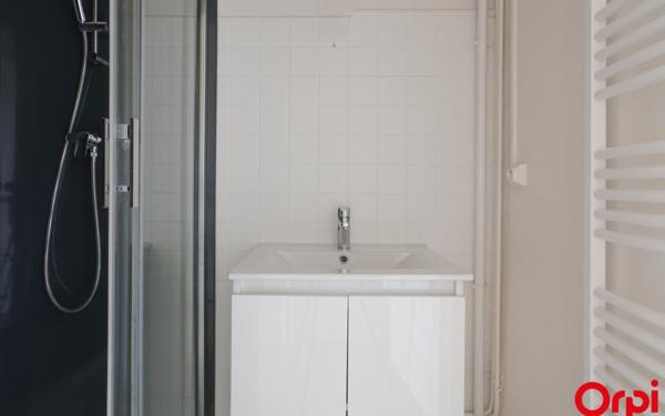 Appartement à vendre    1 pièce • 31 m2 Lyon 7