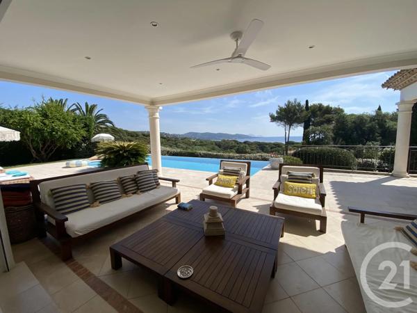 Maison à vendre  7 pièces - 311,87 m 2   STE MAXIME  - 83