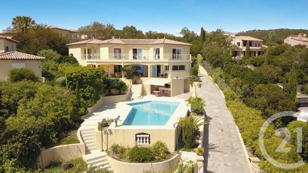Maison à vendre  7 pièces - 311,87 m 2   STE MAXIME  - 83