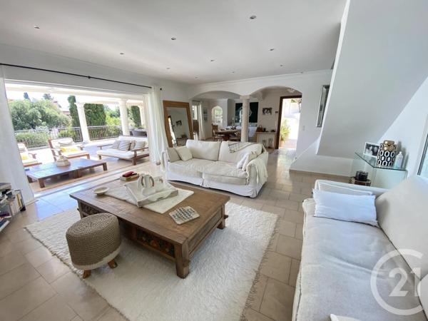 Maison à vendre  7 pièces - 311,87 m 2   STE MAXIME  - 83