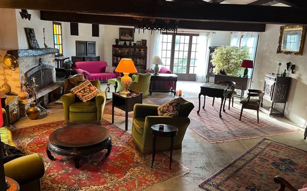 Maison à vendre    6 pièces • 180 m2 La Gaude