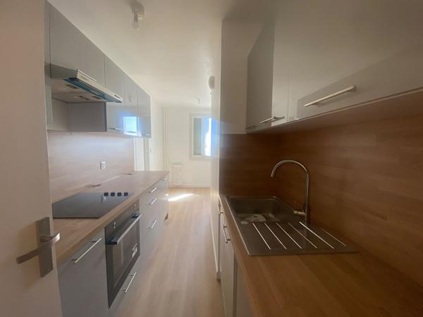 Appartement 3 pièces à louer à Corbeil Essonnes - Réf. 17495