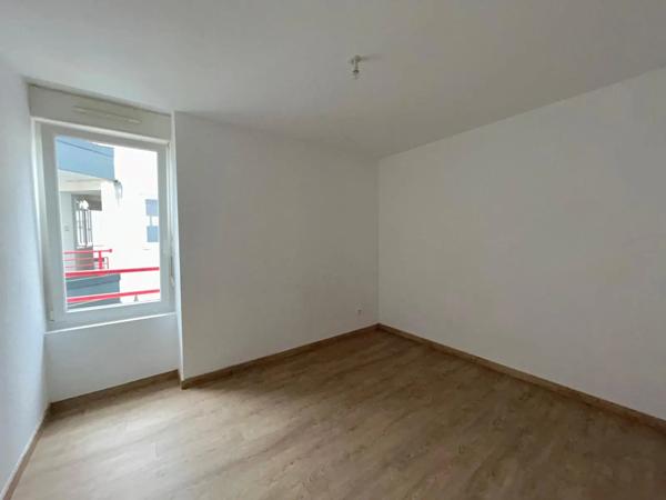 Appartement à louer 3 pièces 62.93m² Sochaux (25600)