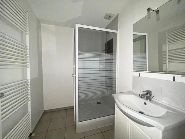 Appartement à louer 3 pièces 62.93m² Sochaux (25600)
