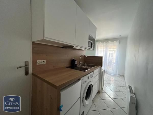 Appartement à louer 1 pièce 17.74m² Noisy-le-Grand (93160)