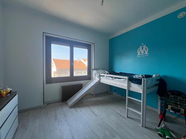 Maison à vendre 6 pièces ()