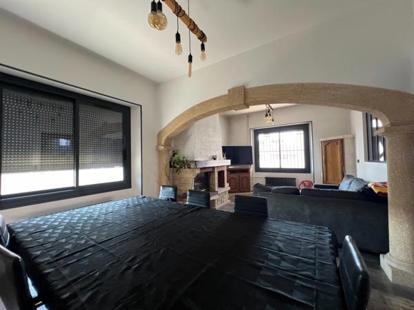 Maison à vendre 6 pièces ()