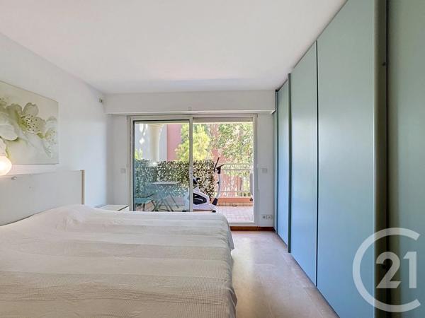 Appartement F3 à vendre  3 pièces - 76,63 m 2   ANTIBES  - 06