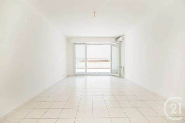 Appartement F3 à vendre  3 pièces - 76,63 m 2   ANTIBES  - 06