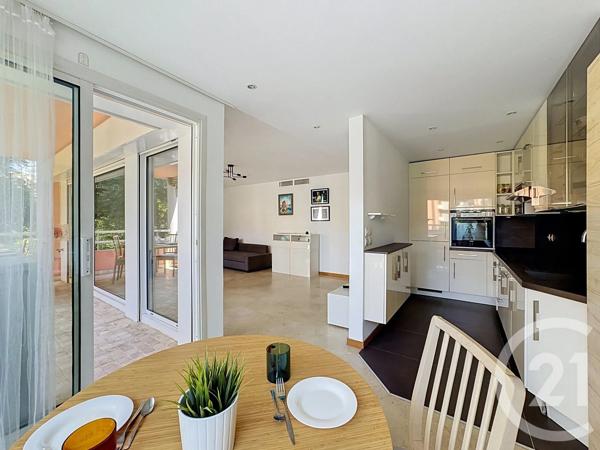 Appartement F3 à vendre  3 pièces - 76,63 m 2   ANTIBES  - 06