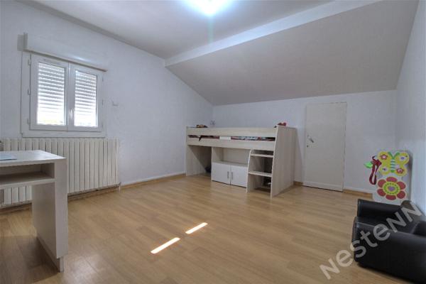 AGEN - A vendre immeuble composé de 3 lots avec parking sur axe passant !