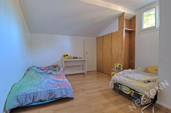 AGEN - A vendre immeuble composé de 3 lots avec parking sur axe passant !