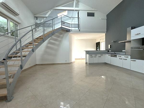 AGEN - A vendre immeuble composé de 3 lots avec parking sur axe passant !