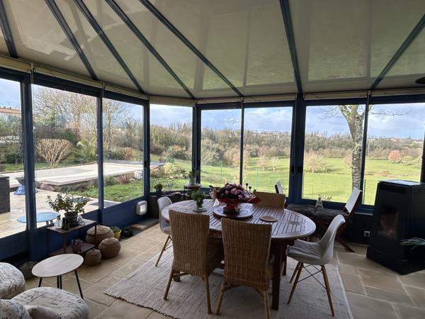 Maison - 6 pièces - 168 m²