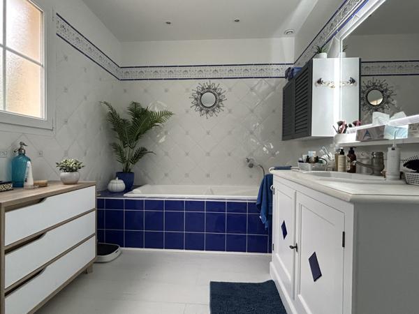 Maison - 6 pièces - 168 m²