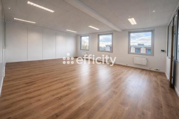 Bureau - 800 m² Exclusivité efficity
