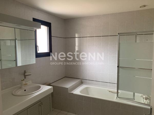 Maison spacieuse à vendre à Bressuire - 5 chambres, 169 m² sur un terrain de 870m²