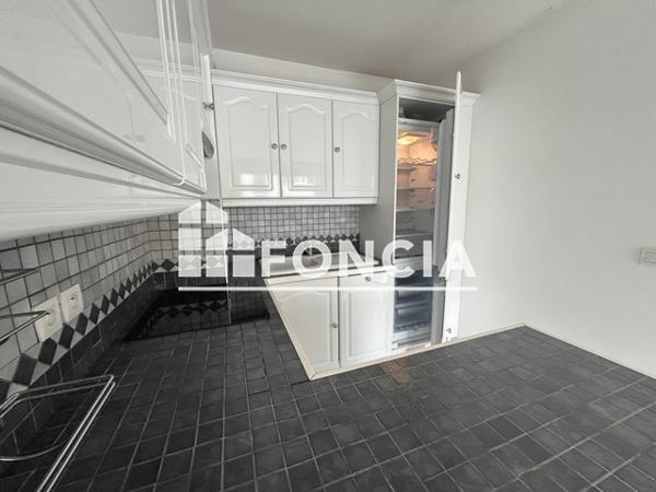 Location Appartement 2 pièces 34.33 m² - 13 BIS AVENUE DES CHARROIS Digne-les-bains 04000
