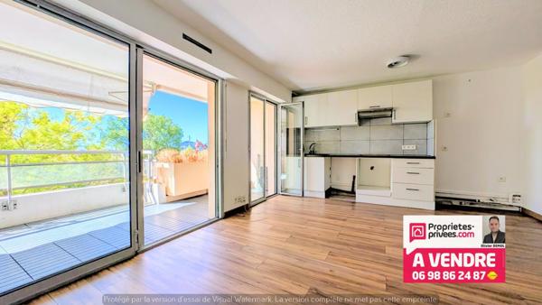 A SAISIR 3 PIECES 65 m² AVEC GARAGE. AVENUE DE LA ROUBINE : MER ET CENTRE VILLE A PIED
