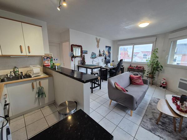 Appartement CHEVRY COSSIGNY - 2 pièce(s) - 38 m2