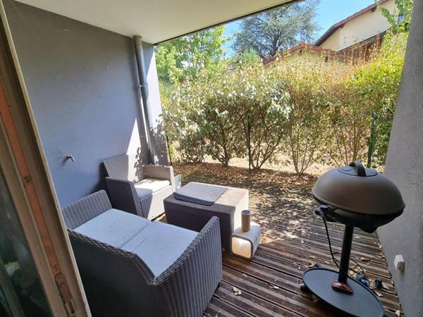 Appartement Craponne 35 m2 avec garage et terrasse
