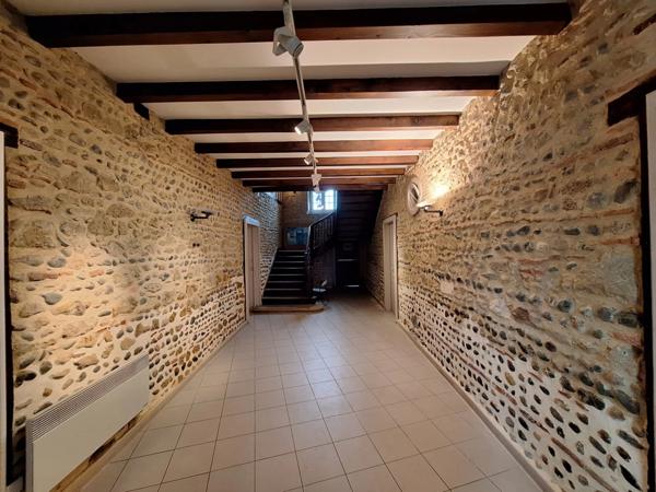 Bâtisse de caractère 247 m² – Riscle centre