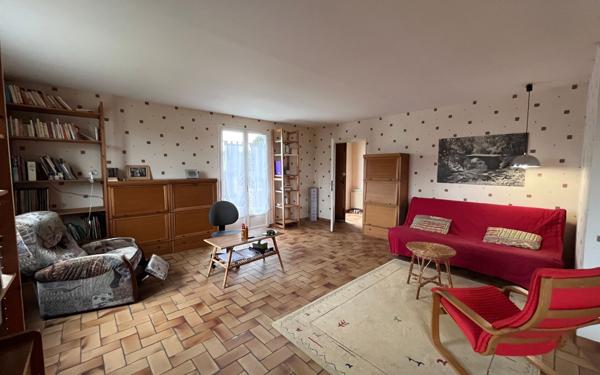 Maison à vendre    6 pièces •  Saint-Denis-en-Val