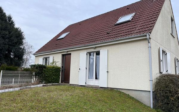 Maison à vendre    6 pièces •  Saint-Denis-en-Val