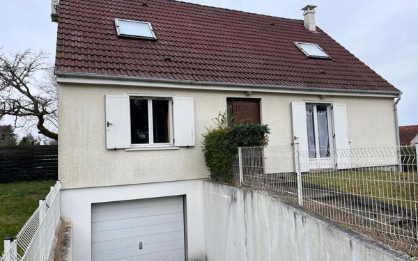 Maison à vendre    6 pièces •  Saint-Denis-en-Val