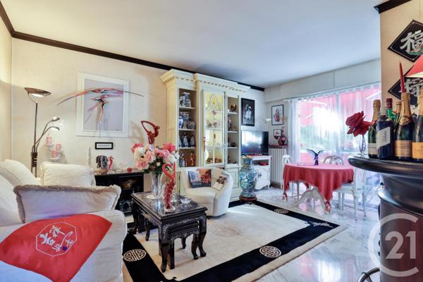 Maison à vendre  6 pièces - 256,22 m2 ST LAURENT DU VAR - 06