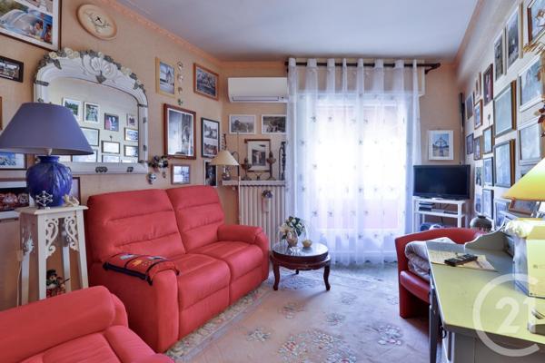 Maison à vendre  6 pièces - 256,22 m2 ST LAURENT DU VAR - 06