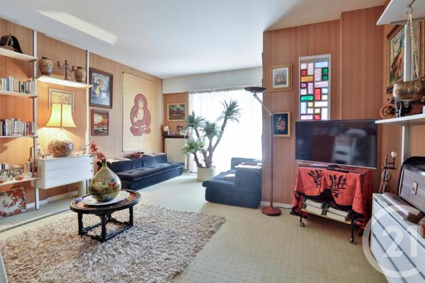 Maison à vendre  6 pièces - 256,22 m2 ST LAURENT DU VAR - 06