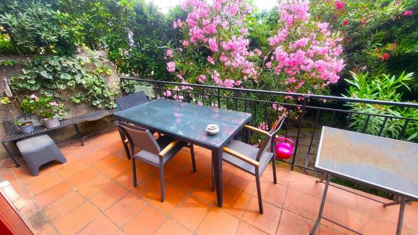 Bompard, magnifique villa avec jardin , garage au calme