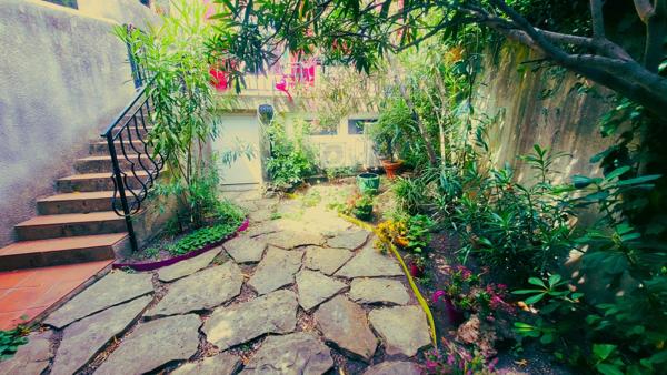 Bompard, magnifique villa avec jardin , garage au calme