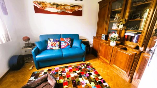 Bompard, magnifique villa avec jardin , garage au calme